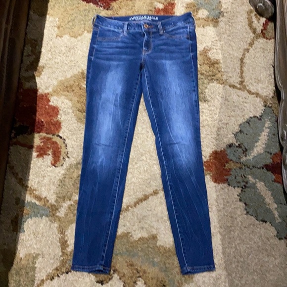 American Eagle Outfitters Denim - ❤️ American Eagle Super Stretchy Jeans ❤️